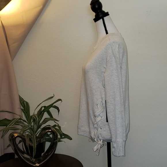 Absolutely fit oatmeal colored side tie sweater - Picture 3 of 6